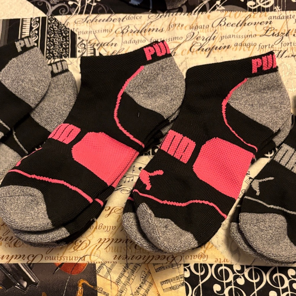 PUMA Black & Gray Low-Cut Athletic Socks - 8 Pack - Picture 2 of 4